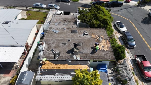 Golden Arroyo Roofing Logo