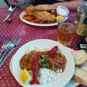 Bluebird Cafe - It looks rull good. - Diners Near Me - Wakefield, Rhode Island