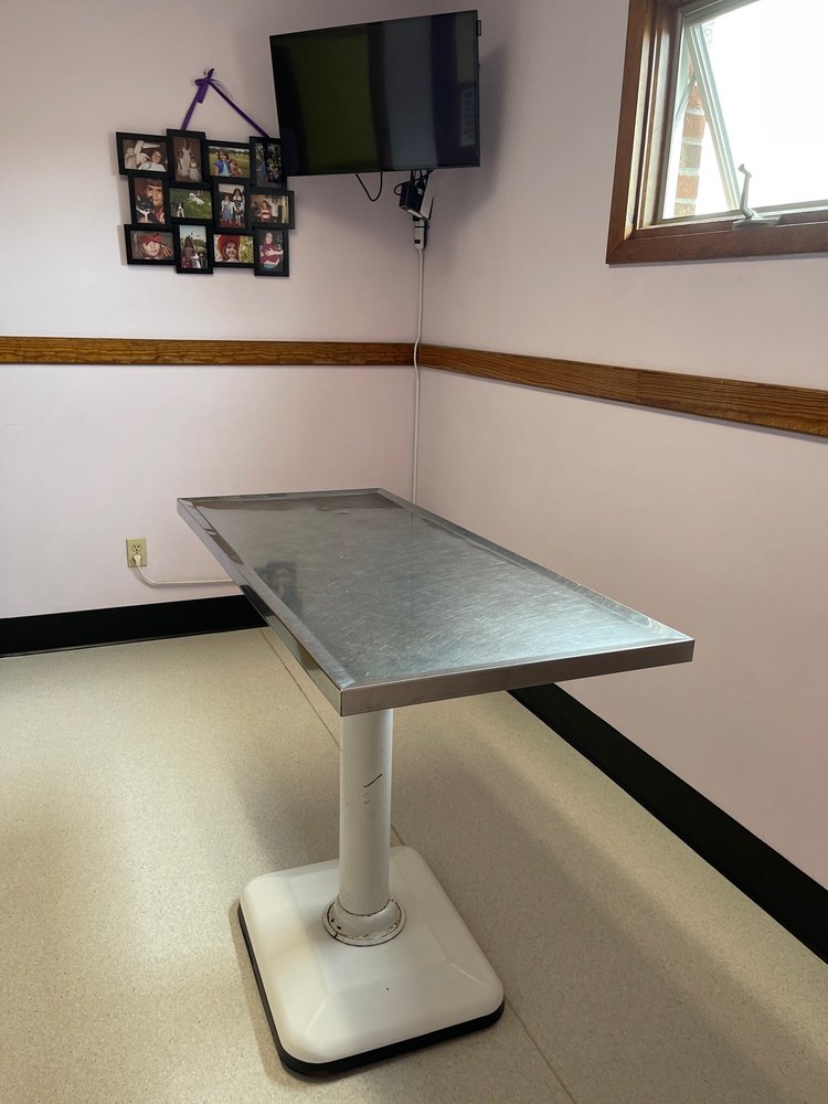 HALIFAX COUNTY VETERINARY CENTER Updated September 2024 430 S Main St, Halifax, Virginia