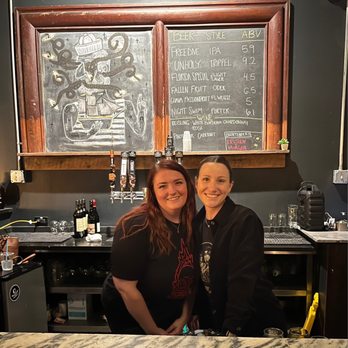 Coppertail Brewing Co - Friendly staff - Bars Near Me - Tampa, Florida