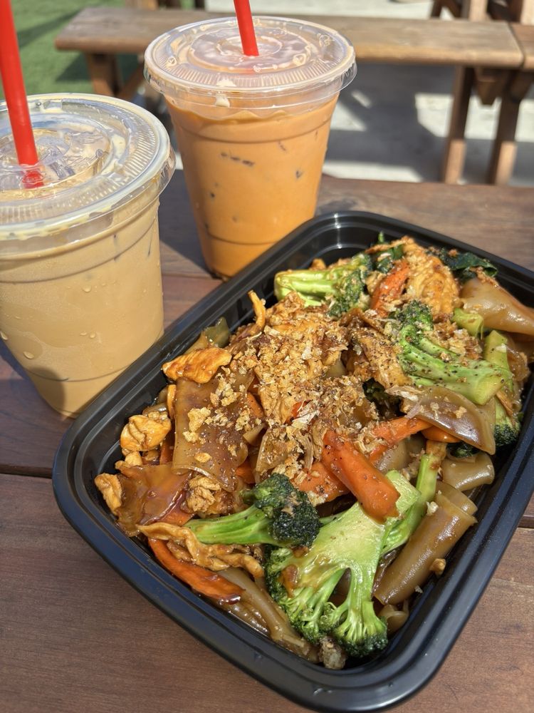 Zest Thai Food Cart Logo