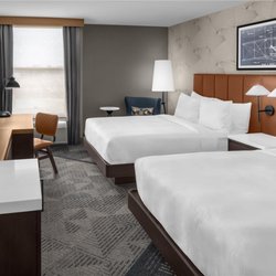 DoubleTree by Hilton Dayton Fairborn - Guest room