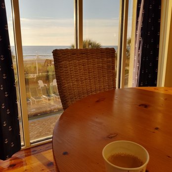 Hampton Inn & Suites Myrtle Beach/Oceanfront - Coffee with a view of the beach - Hotels Near Me - Myrtle Beach, South Carolina