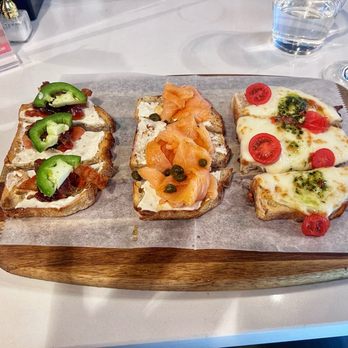 Ruah Cafe - Breakfast & Brunch Near Me - Conroe, Texas Ruah Cafe - Breakfast & Brunch Near Me - Conroe, Texas