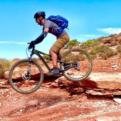 Porcupine Shuttle - WE ledge drops are the best!