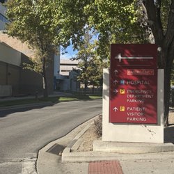 Saint Mary’s Regional Medical Center - Great sign to help you get to the ER or the Saint Mary's Medical Center. You can also get to the Medical Center from the ER. Julie A
