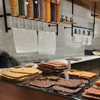 Läderach chocolatier suisse - Chocolatiers & Shops Near Me - Natick, Massachusetts Läderach chocolatier suisse - Chocolatiers & Shops Near Me - Natick, Massachusetts