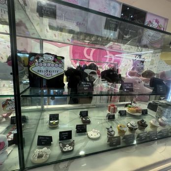 Hello Kitty Cafe - Themed Cafes Near Me - Las Vegas, Nevada