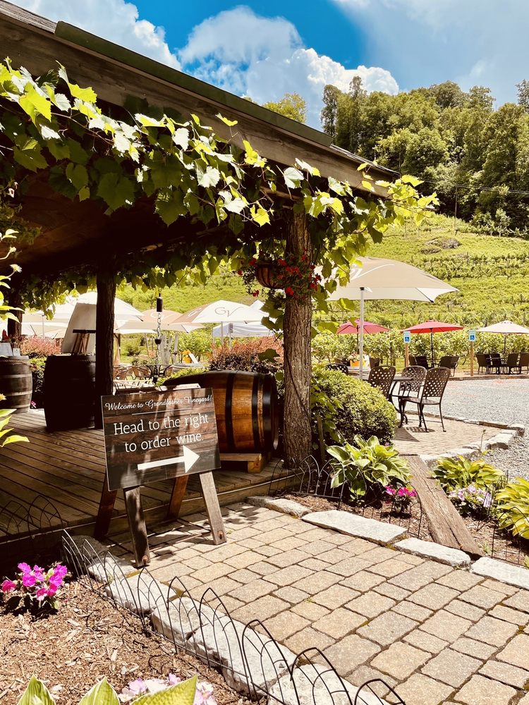 GRANDFATHER VINEYARD 271 Photos & 142 Reviews Wineries 225