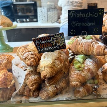 Goddess and the Baker, 33 S Wabash-Millennium Park - almond croissants - Coffee & Tea Near Me - Chicago, Illinois