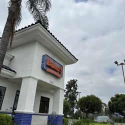 Baker's Drive-Thru