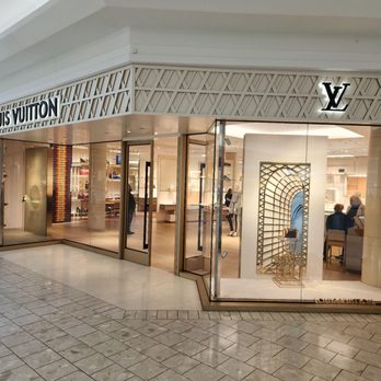 Louis Vuitton Short Hills - Store Photo - Leather Goods Near Me - Short Hills, New Jersey Louis Vuitton Short Hills - Store Photo - Leather Goods Near Me - Short Hills, New Jersey