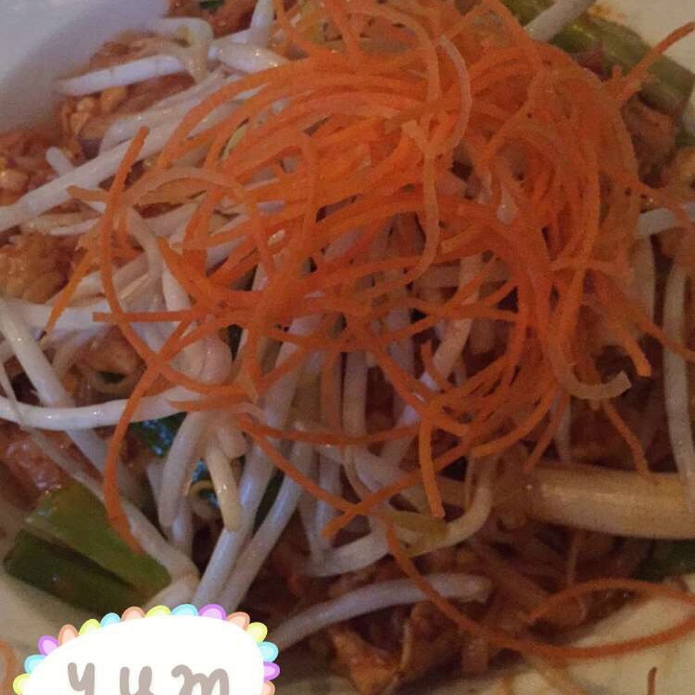 Ridge Thai - Chicken pad Thai - Thai Near Me - Ridgewood, New Jersey Ridge Thai - Chicken pad Thai - Thai Near Me - Ridgewood, New Jersey