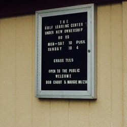The Golf Learning Center at Hamilton Lakes - Hours sign
