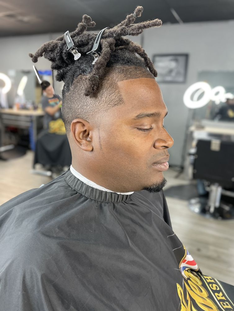 SHAVES AND FADES Updated September 2024 67 Photos & 19 Reviews 10900 Menaul