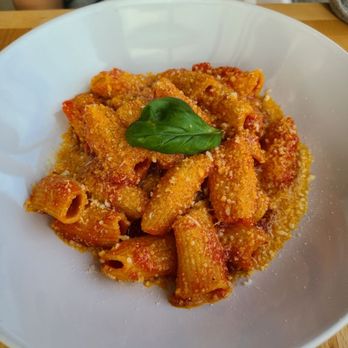 Mastra - Pomodoro e basilico - Italian Near Me - American Fork, Utah Mastra - Pomodoro e basilico - Italian Near Me - American Fork, Utah