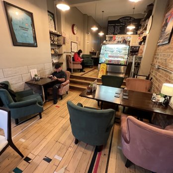 Quinns - Inside - Lawyers Near Me - Edinburgh, EDH