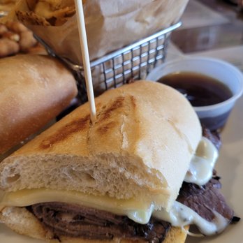 INC 82 Brewing - French Dip with Housemade Potato Chips - Breweries Near Me - Dublin, California INC 82 Brewing - French Dip with Housemade Potato Chips - Breweries Near Me - Dublin, California