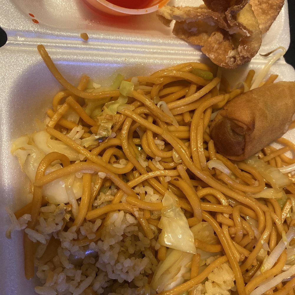 Cream cheese wontons, veggie egg rolls, candied sweet and sour sauce, fried rice, and chow mein. Cream cheese wontons, veggie egg rolls, candied sweet and sour sauce, fried rice, and chow mein.