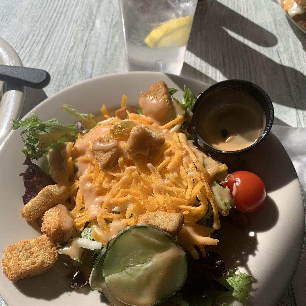 Billy's Roadhouse - Side Salad - New American Near Me - Wexford, Pennsylvania