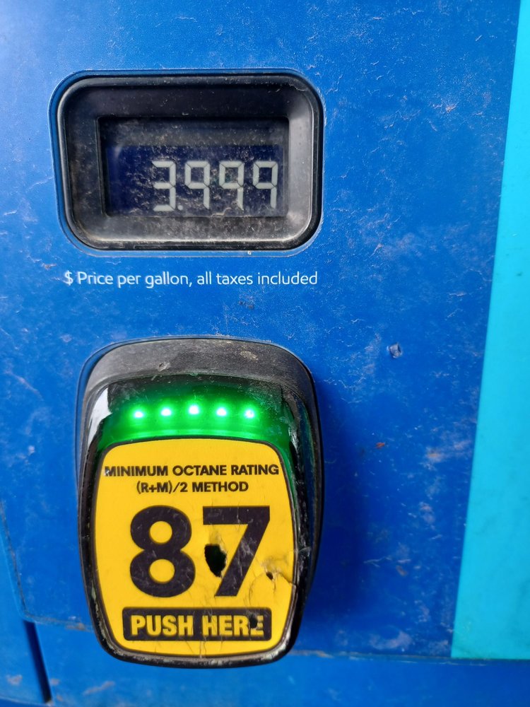 JEMISON EXXON 12820 County Road 42, Jemison, Alabama Updated March