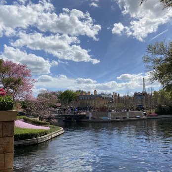 EPCOT - Amusement Parks Near Me - Lake Buena Vista, Florida