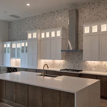 Julian Flooring - 7.5" Cascade White Oak Flooring - Flooring Near Me - Pflugerville, Texas