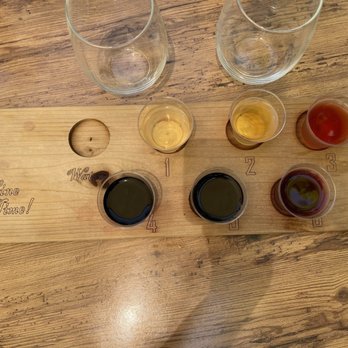 In Contrada Vineyard and Kitchen - Wine Tasting Room Near Me - San Antonio, Texas