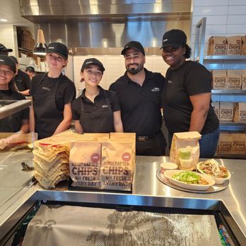 Chipotle Mexican Grill - Lots of staff (very nice) here at the NEW Chipotle located in Windemere, Florida (6527 Old Brick Rd., Windemere, Florida). - Mexican Near Me - Windermere, Florida