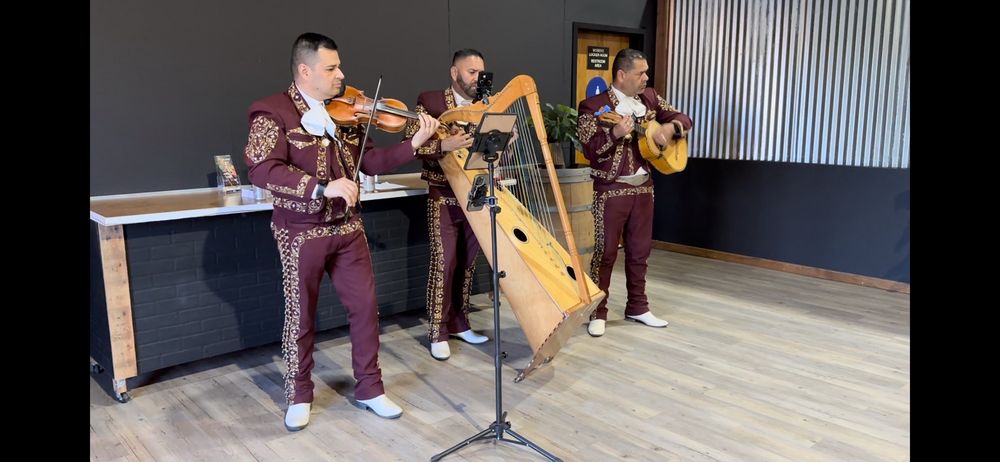 Mariachi Trio Generacion de Sacramento