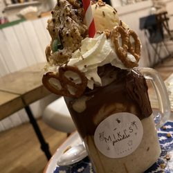 Miki's Paradise - Freakshake