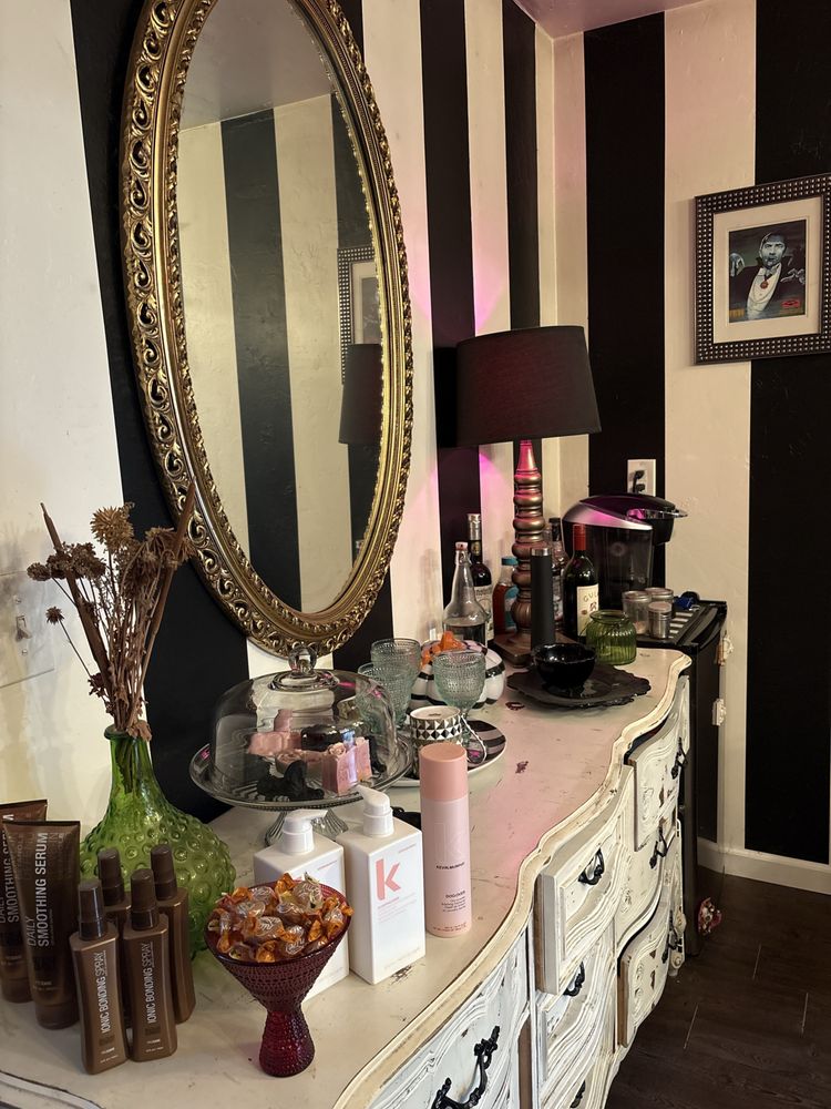 Ritual Hair Studio Logo