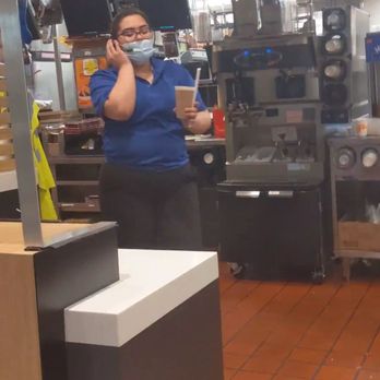 McDonald's - Not wearing mask properly again. - Fast Food Near Me - Sunnyvale, California McDonald's - Not wearing mask properly again. - Fast Food Near Me - Sunnyvale, California