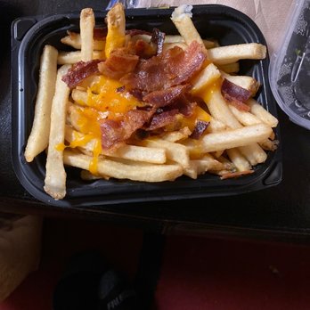 Wendy's - a tray of french fries with bacon and cheese - Fast Food Near Me - Ellensburg, Washington Wendy's - a tray of french fries with bacon and cheese - Fast Food Near Me - Ellensburg, Washington