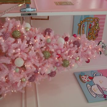 Hello Kitty Cafe - pink christmas - Themed Cafes Near Me - Santa Clara, California
