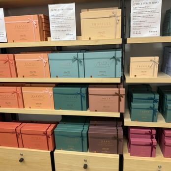 Ethel M Chocolates - Chocolatiers & Shops Near Me - Las Vegas, Nevada