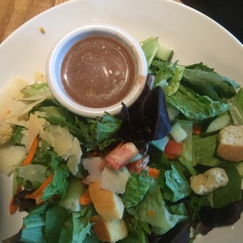 BJ's Restaurant & Brewhouse - House Salad - New American Near Me - Upper Saint Clair, Pennsylvania