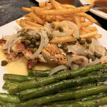 Chez Marilyn - Chicken Piccata - American Near Me - Alton, Illinois Chez Marilyn - Chicken Piccata - American Near Me - Alton, Illinois
