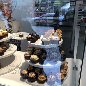 Cupcakin' Bake Shop - Bakeries Near Me - Berkeley, California