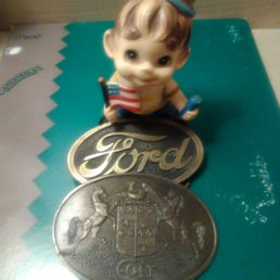 Recently acquired things for the "stuff" pile I call home... Recently acquired things for the "stuff" pile I call home...