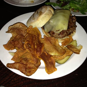 The Pullman - Grass Fed Burger with homemade chips - New American Near Me - Glenwood Springs, Colorado The Pullman - Grass Fed Burger with homemade chips - New American Near Me - Glenwood Springs, Colorado