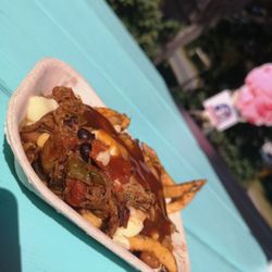 The Tambo - Beef chili poutine