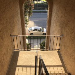 Direct stairs to Sawtelle Direct stairs to Sawtelle