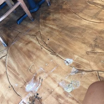 Pho America Vietnamese Cuisine - Filthy floor inside restaurant! - Vietnamese Near Me - Long Beach, California Pho America Vietnamese Cuisine - Filthy floor inside restaurant! - Vietnamese Near Me - Long Beach, California