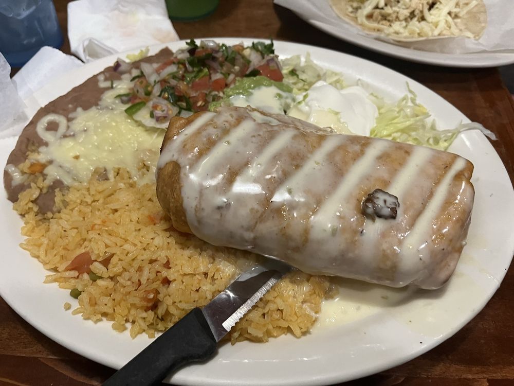 Taqueria and Restaurant Mi Pueblo 2