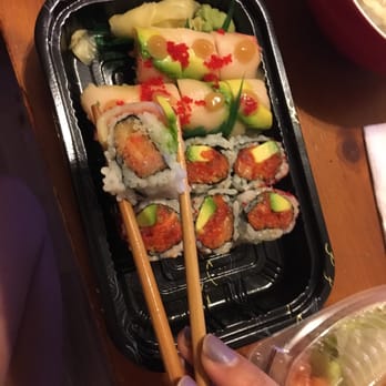 Mizu Sushi - Angel Roll. This is $13.50... Hand for size reference, basically the size expected for a tuna roll. Absolutely ridiculous - Japanese Near Me - Baltimore, Maryland Mizu Sushi - Angel Roll. This is $13.50... Hand for size reference, basically the size expected for a tuna roll. Absolutely ridiculous - Japanese Near Me - Baltimore, Maryland