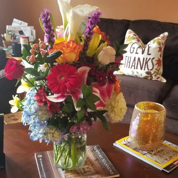 Flowers By Ami - Gorgeous Bouguet - Florists Near Me - Canton, Massachusetts Flowers By Ami - Gorgeous Bouguet - Florists Near Me - Canton, Massachusetts