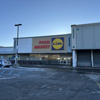 Lidl - Exterior - Grocery Near Me - Queens, New York Lidl - Exterior - Grocery Near Me - Queens, New York