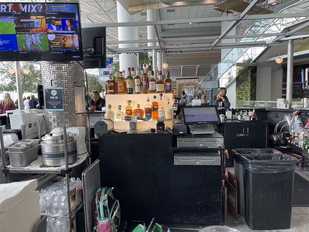 Hissho Sushi At First In Flight Bar