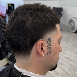 Valentinos Barber Lounge